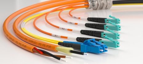 Latiguillos de fibra óptica con conectores LC y SC
